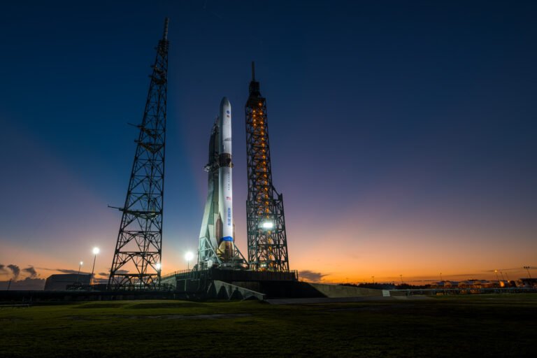 U.S. Air Force expands Blue Origin rocket cargo contract U.S. Air Force expands Blue Origin rocket cargo contract