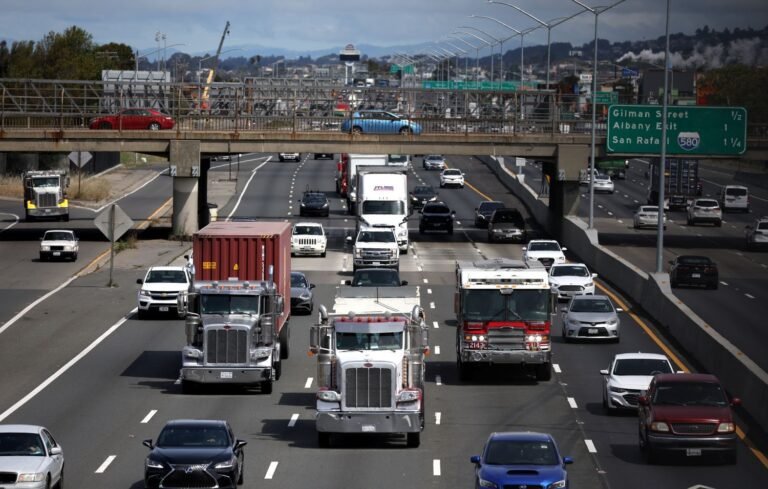 US trucking lobby seeks new CEO as ATA chief Spear steps down Journal of Commerce Logo