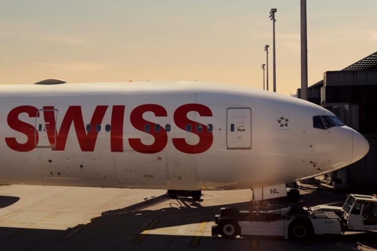 Unidentified odor forces SWISS Boeing 777 diversion