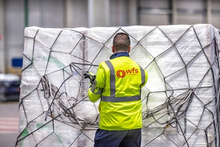 WFS cargo handling