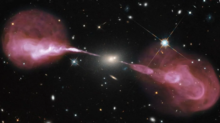 What happens when a galaxy’s supermassive black hole turns off? These dying radio galaxies could show us What happens when a galaxy's supermassive black hole turns off? These dying radio galaxies could show us