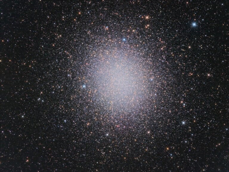 APOD: 2026 September 25 – Globular Star Cluster Omega Centauri