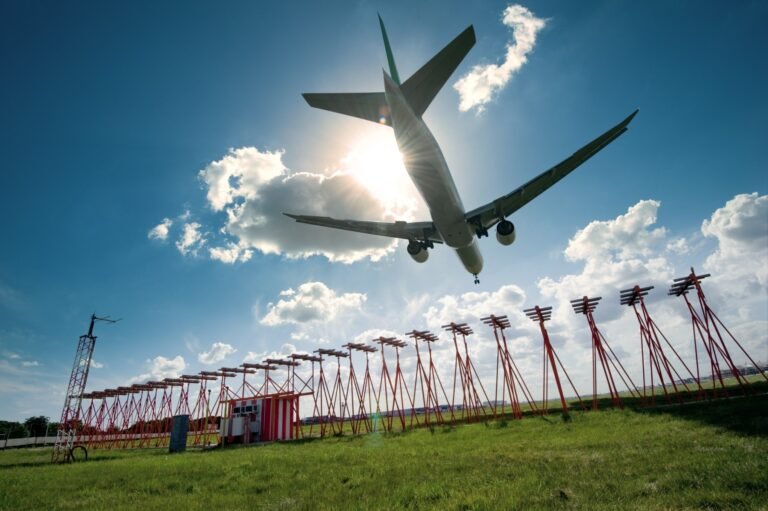 Airlines fume as UK air traffic control failure disrupts nearly 1,000 flights Airlines fume as UK air traffic control failure disrupts nearly 1,000 flights
