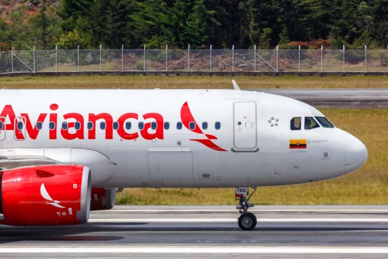 Avianca signs sale and leaseback deal for 12 Airbus A320neos Avianca signs sale and leaseback deal for 12 Airbus A320neos