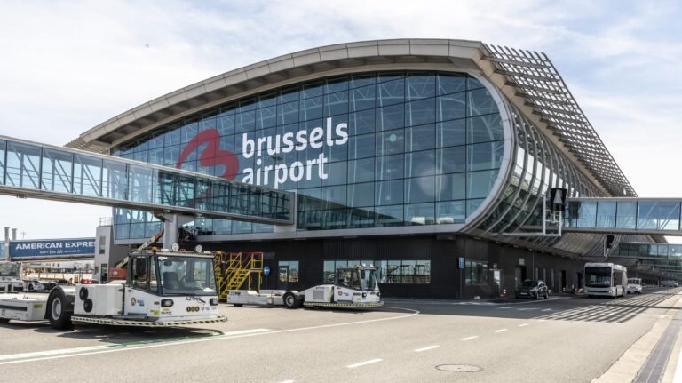 Brussels Airport begins US$29m upgrade of 33 Pier A boarding bridges Brussels Airport begins US$29m upgrade of 33 Pier A boarding bridges
