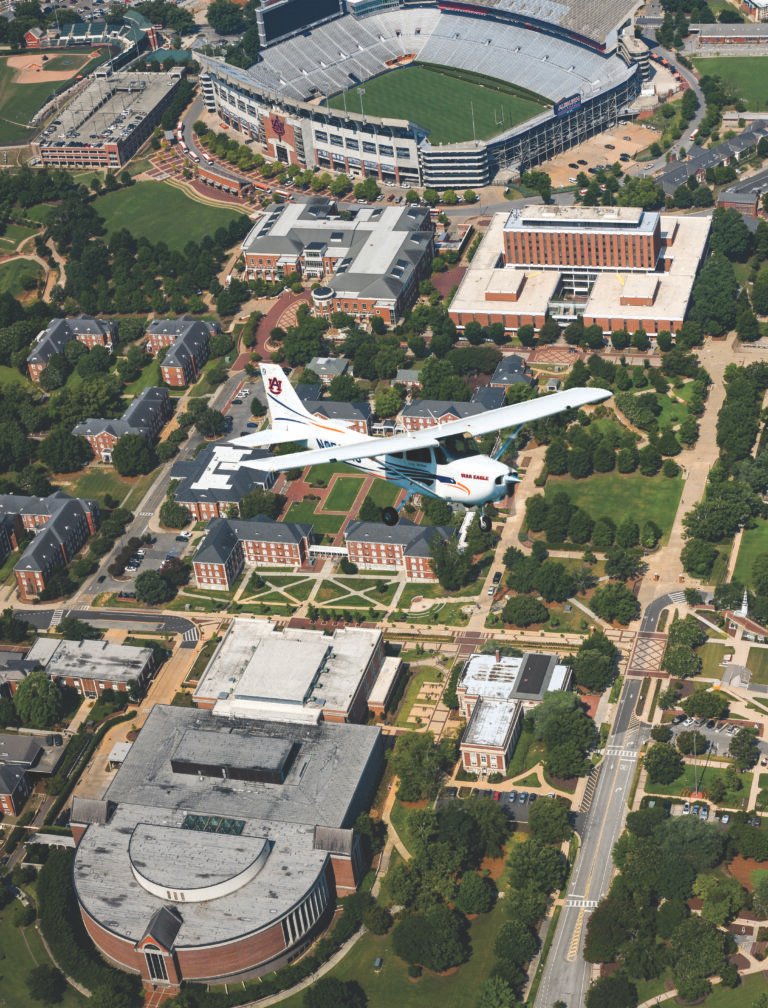 Auburn University in Alabama boasts a fleet of G1000-equipped aircraft, including 56 Cessna 172s. [Credit: Auburn University]