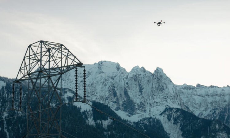 Cyberhawk expands UK electricity network operations agreement Cyberhawk expands UK electricity network operations agreement