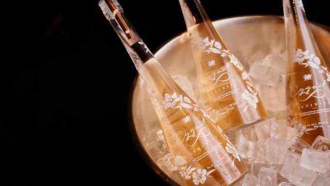 Cygnet Just Dropped Its Non-Alcoholic Gin Infinity in the U.S. Cygnet Just Dropped Its Non-Alcoholic Gin Infinity in the U.S.
