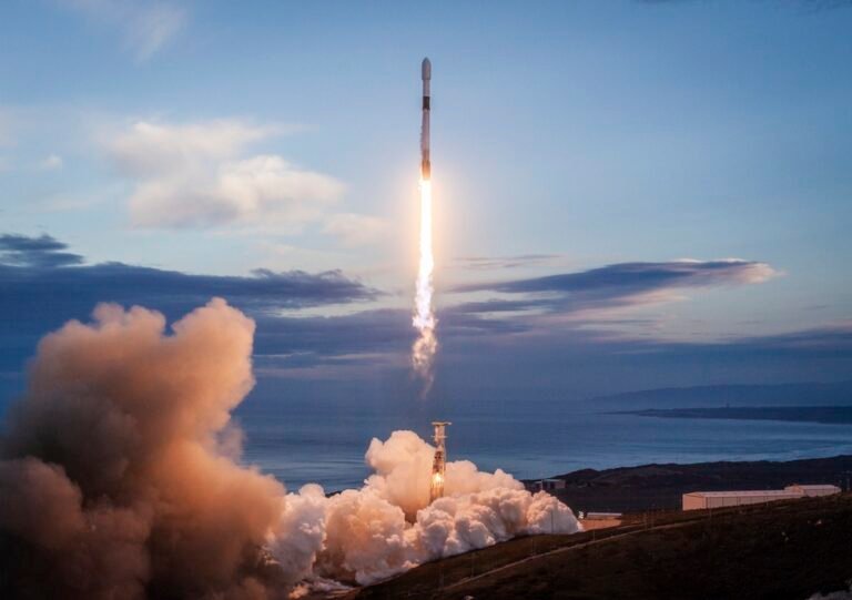 DOT Forms Space Task Force as Launch Forecast Reaches 10,000 a Year DOT Forms Space Task Force as Launch Forecast Reaches 10,000 a Year
