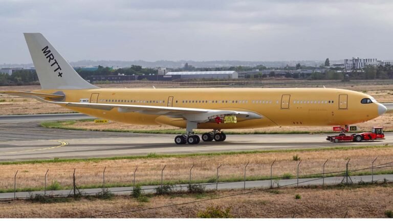Der erste A330neo-Tanker zeigt sich in Toulouse Der erste A330neo-Tanker zeigt sich in Toulouse