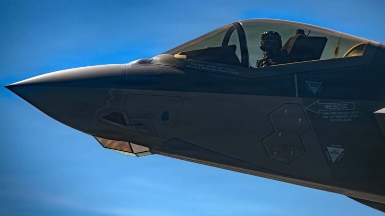 Die erste deutsche F-35A fliegt zum ersten Mal Saab, ASC 890, Saab AEW-300, Schweden, Swedish Air Force