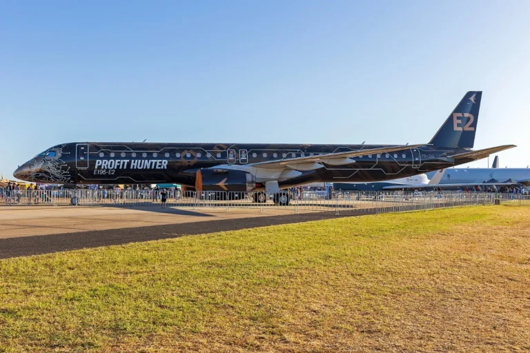 Embraer E2 reportedly leads Airbus A220 in Japan Airlines competition Air Data News