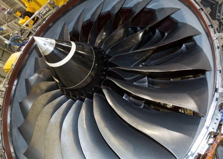 Engine Lessor Seeks Closer China Ties Rolls-Royce