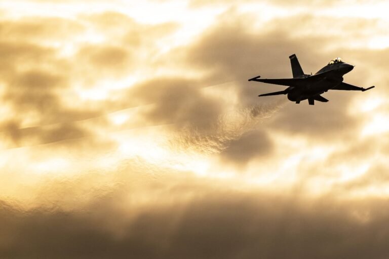 F-16 fighter jet crashes at US air base in western Germany F-16 fighter jet crashes at US air base in western Germany