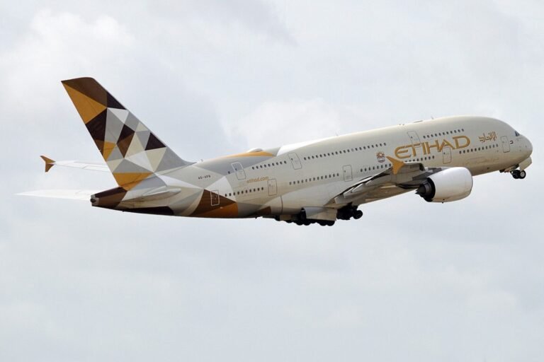 Final Etihad A380 stored during the pandemic returns to Abu Dhabi