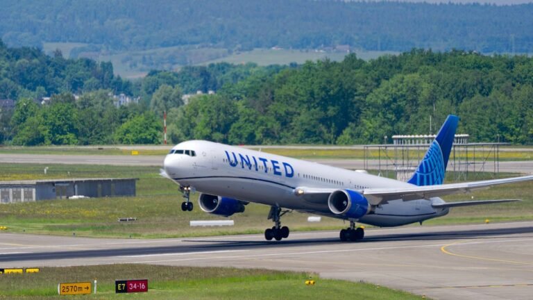 Inside The USA's 11 New Longest Nonstop Domestic Flights [List & Map]