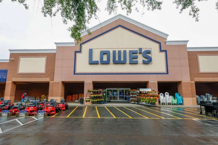 Lowe's pilots drone delivery with Wing and DoorDash in Charlotte
