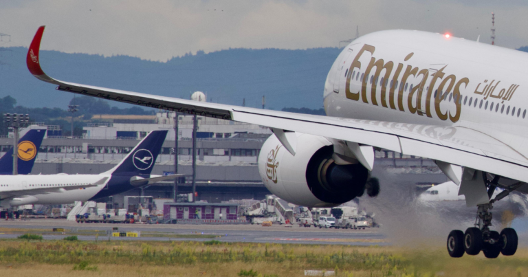 Lufthansa kritisiert zusätzliche Verkehrsrechte für Emirate: «Bundesregierung schießt zu viele Eigentore» Lufthansa kritisiert zusätzliche Verkehrsrechte für Emirate: «Bundesregierung schießt zu viele Eigentore»