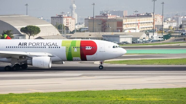 Man Wanders Onto Tarmac At Lisbon Airport Just Hundreds Of Feet From Landing Planes
