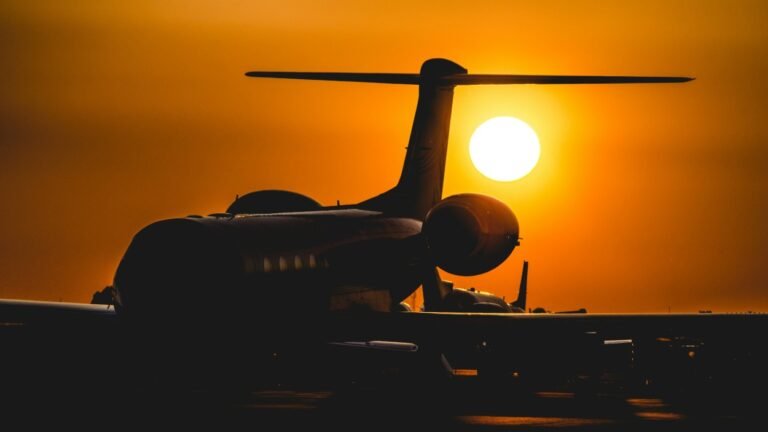 NTSB's next ADS-B push: put nearby traffic on every cockpit display
