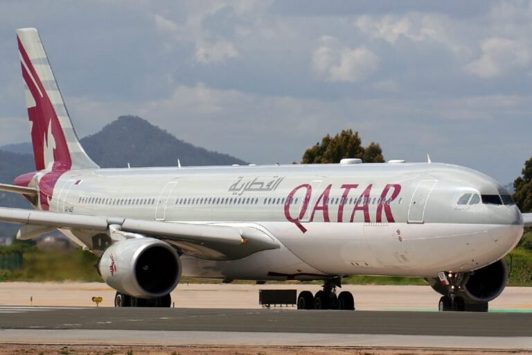 Qatar retires A330 fleet, sends pilots to RwandAir