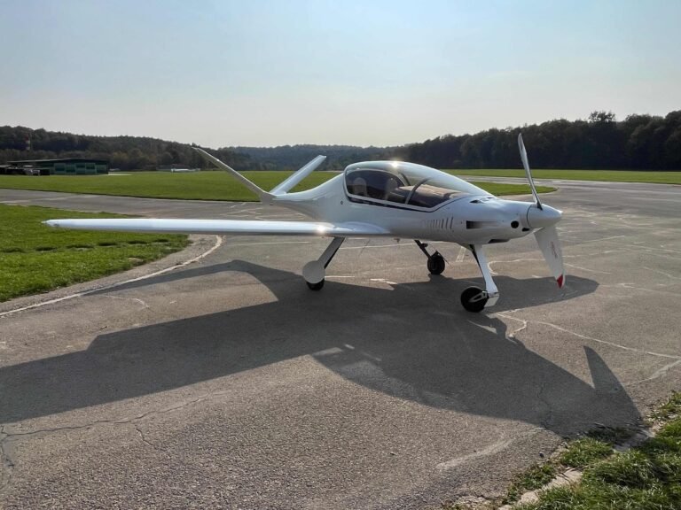 Risen 916 Sets Two World Speed Records