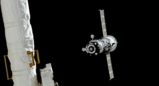 Russian Progress cargo ship arrives at International Space Station – Spaceflight Now Russian Progress cargo ship arrives at International Space Station – Spaceflight Now