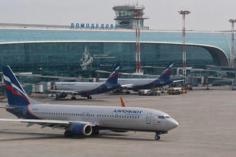 “Russian airspace is becoming completely unsafe,” Zelensky warns airlines Air Data News