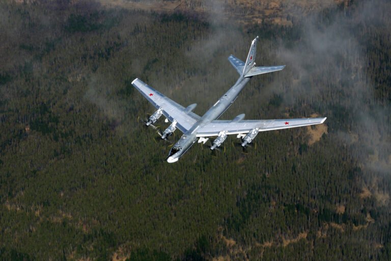 Six Killed In Russian Tu-95 Accident Six Killed In Russian Tu-95 Accident