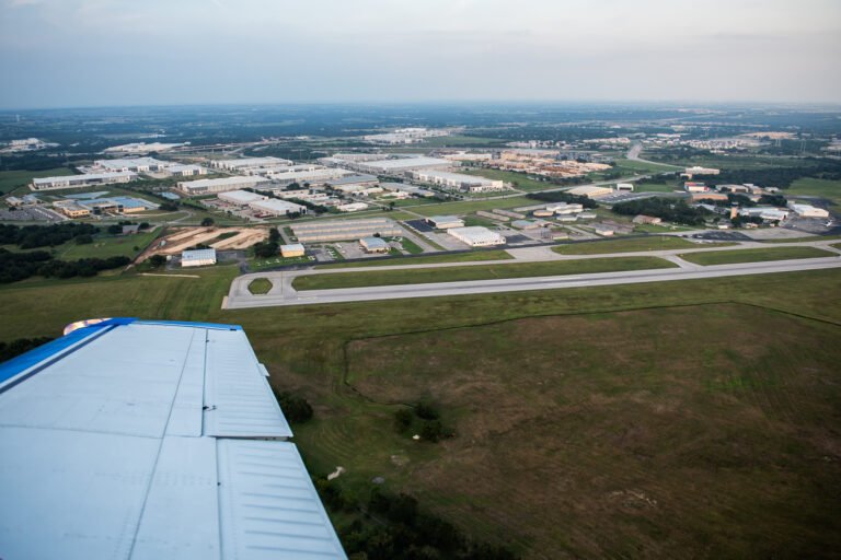 Mastering the 180-degree, power-off approach requires not just accuracy, but the judgment to go around when conditions fail. Pilots must remember that a missed maneuver is a learning opportunity, not failure. [Credit: Glenn Watson]