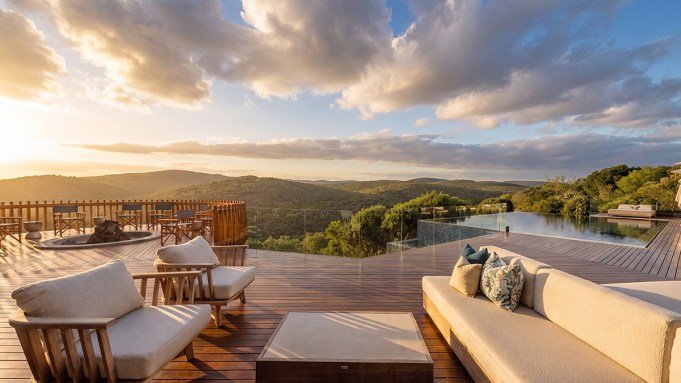 This $15M South African Villa Sits in the Middle of a Big Five Game Reserve This $15M South African Villa Sits in the Middle of a Big Five Game Reserve