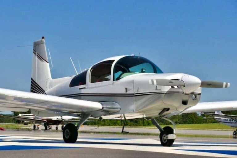 1973 Grumman American AA-5 Traveler [Credit: AircraftMerchants]