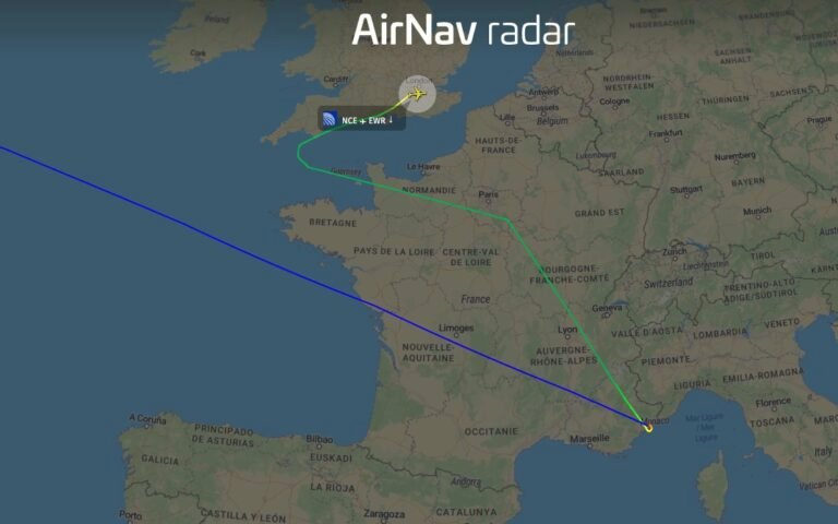 United 28-year-old Boeing 767 to Newark is declaring an emergency and diverting to London Heathrow