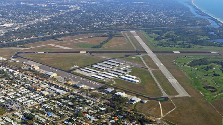 Venice Municipal Airport could raise hangar rents by up to 147%