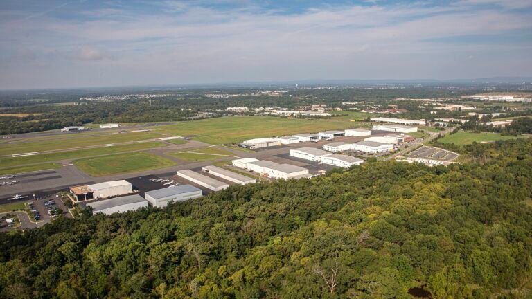 FAA Clears Virginia’s Busiest GA Airport For Airline Service