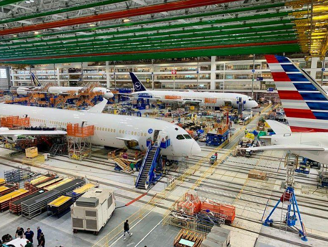 航空業界は自身が最も嫌うこと、すなわち採用活動を強いられている | Aviation Week 航空業界は自身が最も嫌うこと、すなわち採用活動を強いられている