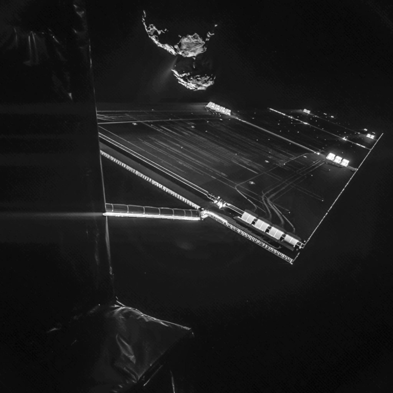 APOD: 2026 October 24 – Rosetta's Selfie