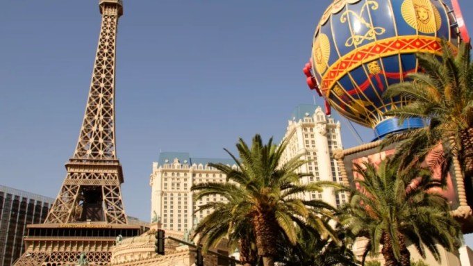 Art Basel Miami Beach Is Threatened to Move to Las Vegas Art Basel Miami Beach Is Threatened to Move to Las Vegas