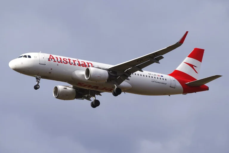 Austrian Airlines A320 escorted by MiG-29 after bomb threat Air Data News