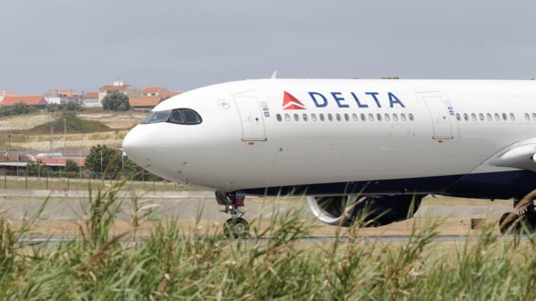 Bomb Threat Forces Isolation Of Delta A330 At Tel Aviv Airport