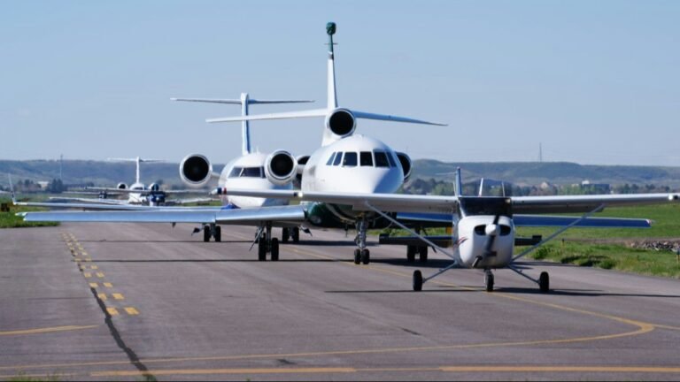 FAA halts parallel departures at Centennial Airport. What comes next? FAA halts parallel departures at Centennial Airport. What comes next?