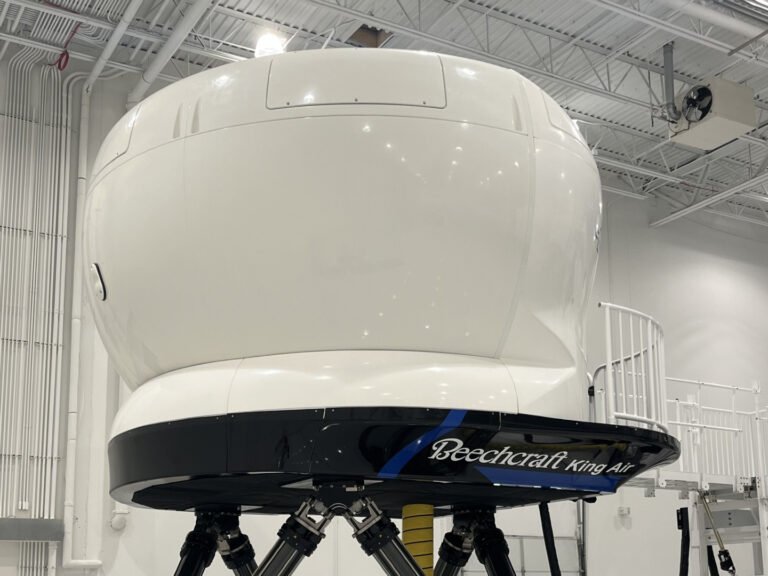 FlyRight Beechcraft King Air C90A full flight simulator