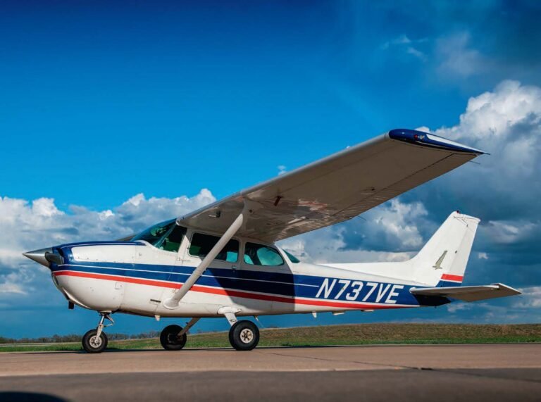 The sight of a Skyhawk on the ramp has marked the start of many pilots' careers. [Credit: Glenn Watson]