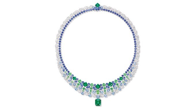 Harry Winston’s New Necklace Has a Sparkling 5.9-Carat Emerald Harry Winston's New Necklace Has a Sparkling 5.9-Carat Emerald