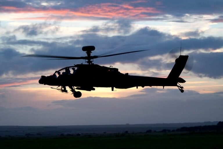 Israel Signs Agreement To Acquire 12 Disputed AH-64Es Credit: Tony Osborne/AWST