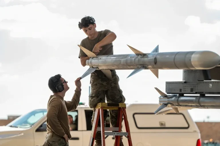 u.s. air force working on an AIM-120 amraam
