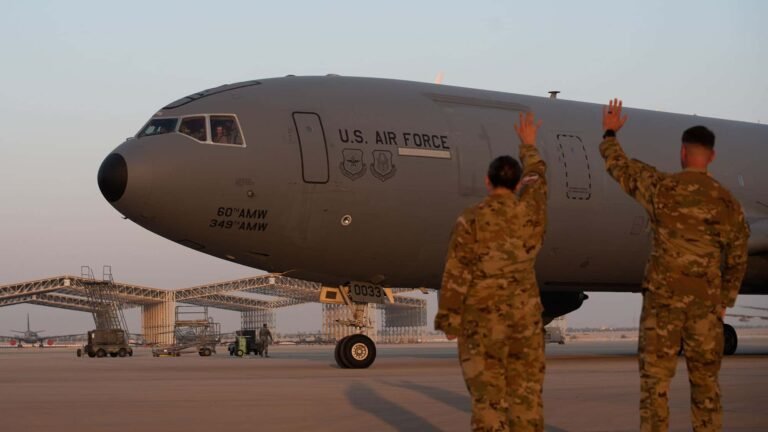 KC-10-Tanker sollen in Afrika wieder fliegen Zwei Airbus H225M in Formation