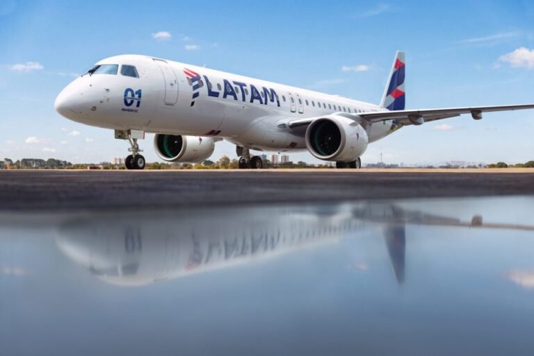 LATAM Airlines Brazil receives first Embraer 195-E2 LATAM Airlines Brazil receives first Embraer 195-E2