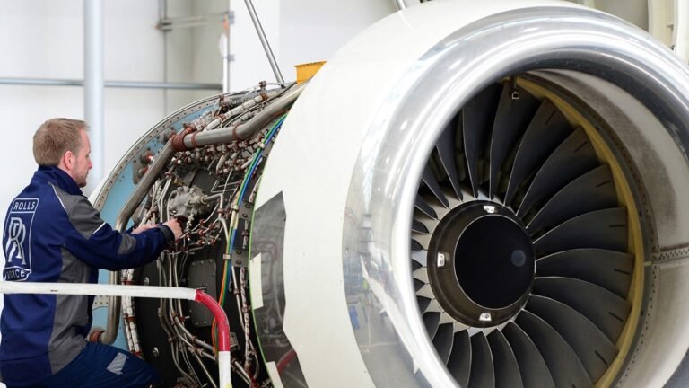 Rolls-Royce expands CorporateCare Enhanced without raising the rate