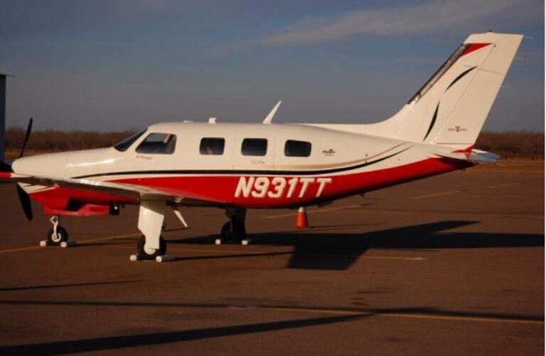 Six Killed in Piper Malibu Mirage Crash in Wisconsin Six Killed in Piper Malibu Mirage Crash in Wisconsin